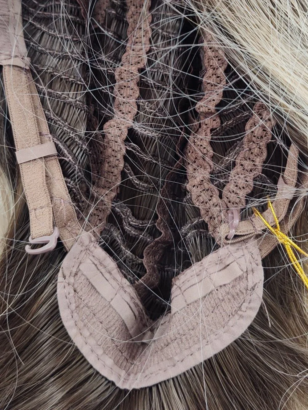 Blonde Wig W/Dark Roots 26inch Long Wavy                       PA#646-PA#651@CMK